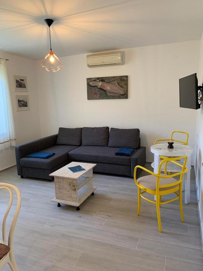 Apartmani "Miso" Podgora Esterno foto