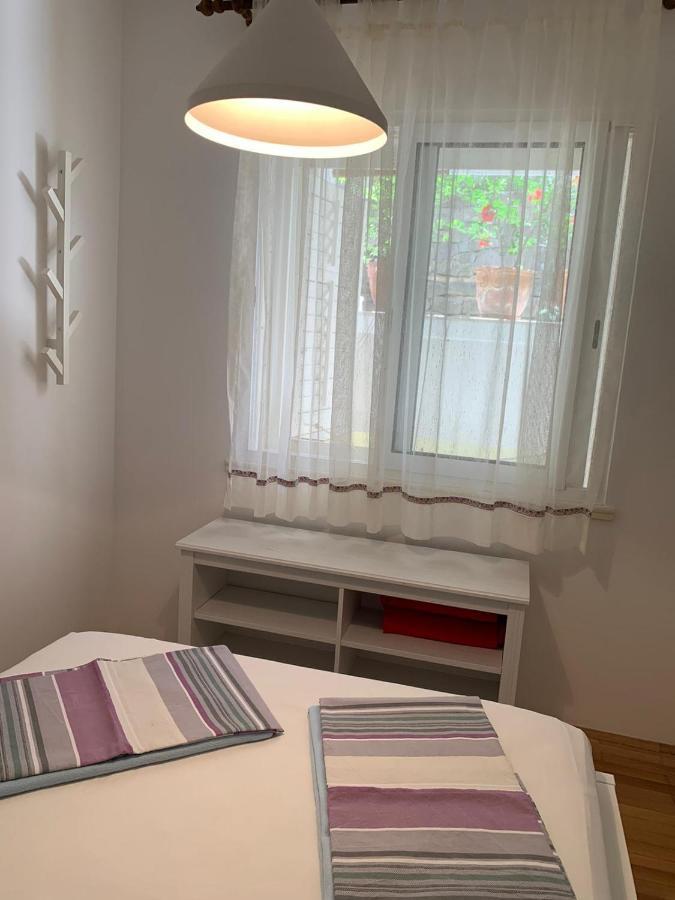 Apartmani "Miso" Podgora Esterno foto